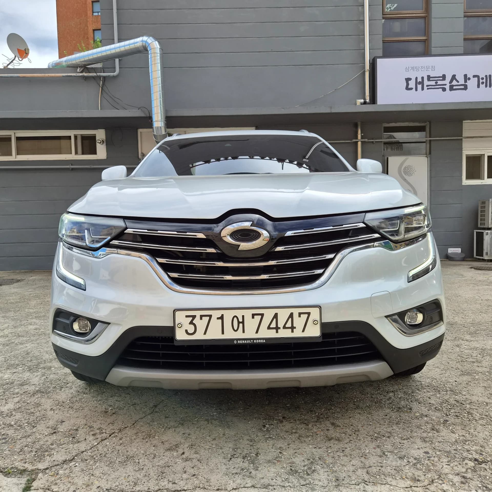 QM6 시그니처 2.0디젤 4WD RE 대표 이미지