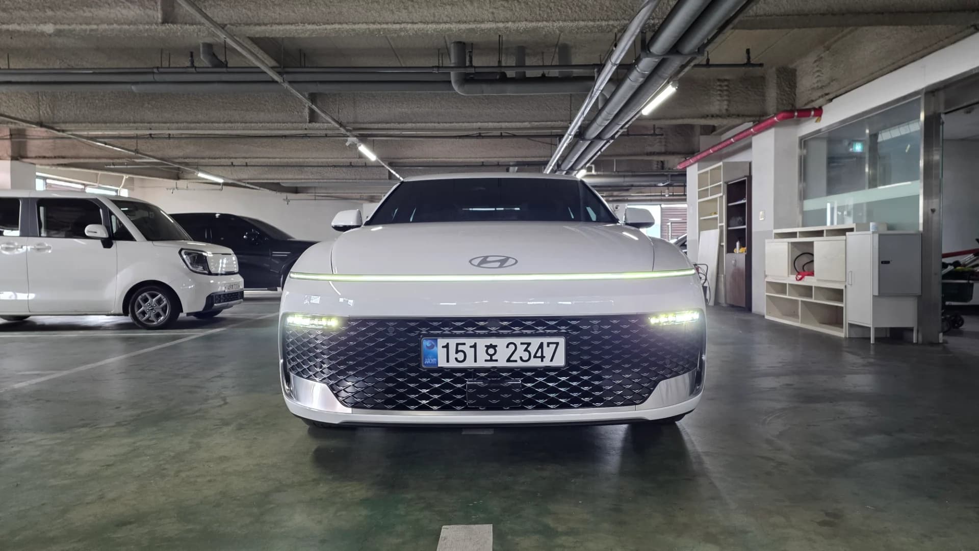 현대 그랜저 프리미엄 신형 2.5가솔린 2WD 대표 이미지