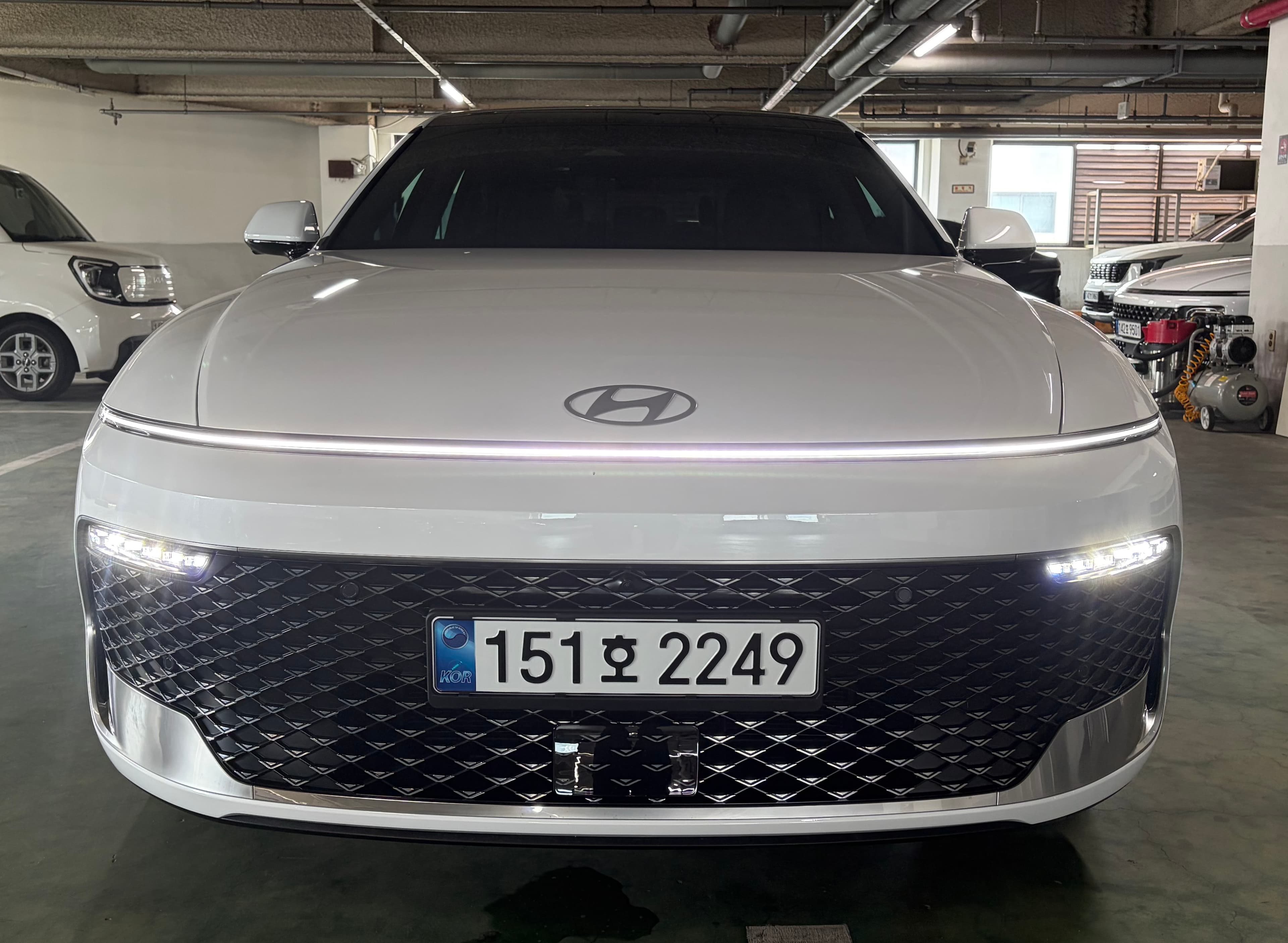 현대 그랜저 프리미엄 2.5가솔린 2WD 대표 이미지